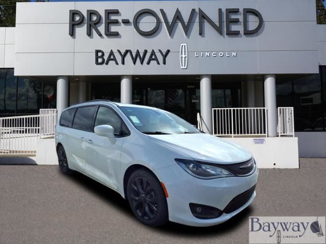 2018 Chrysler Pacifica Touring-L Plus