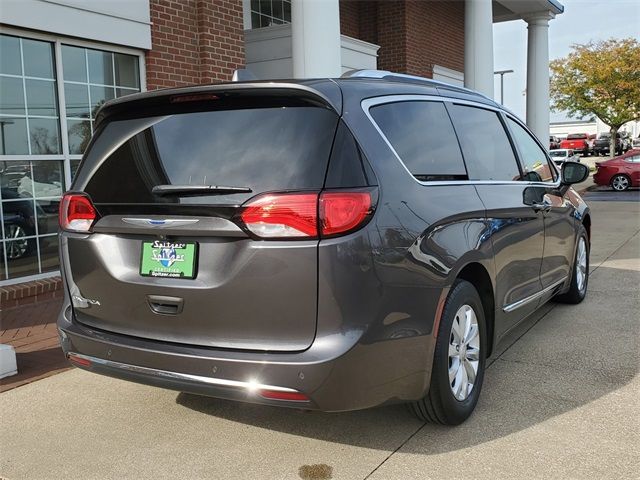 2018 Chrysler Pacifica Touring-L Plus