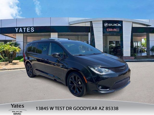 2018 Chrysler Pacifica Touring-L Plus