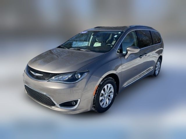 2018 Chrysler Pacifica Touring-L Plus