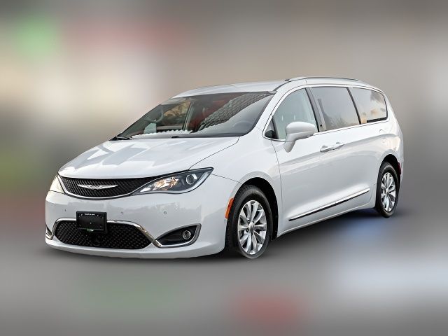 2018 Chrysler Pacifica Touring-L Plus