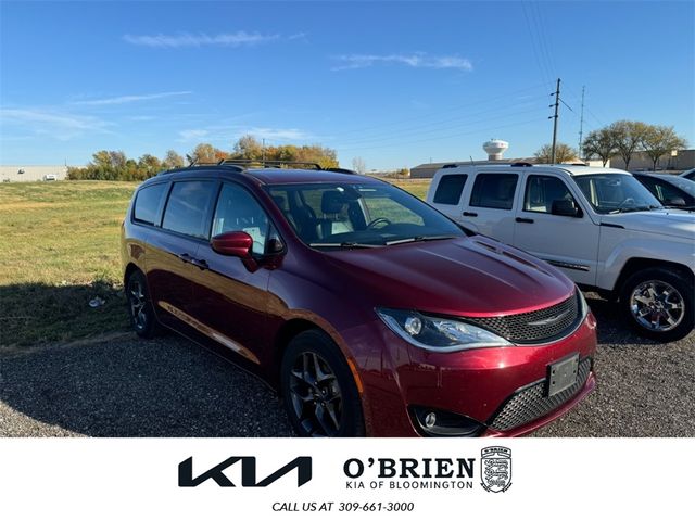 2018 Chrysler Pacifica Touring-L Plus