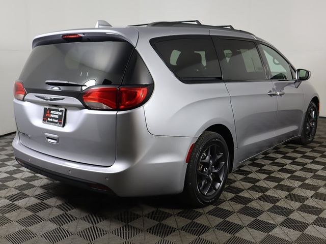 2018 Chrysler Pacifica Touring-L Plus