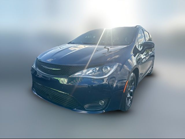 2018 Chrysler Pacifica Touring-L Plus