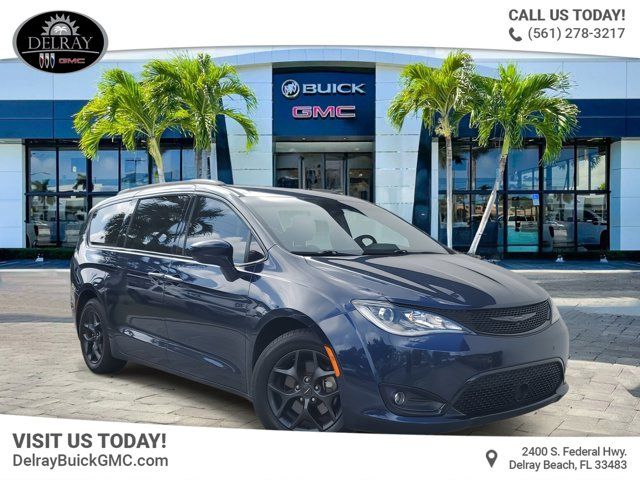 2018 Chrysler Pacifica Touring-L Plus