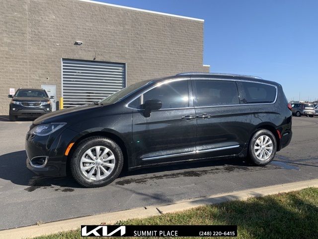 2018 Chrysler Pacifica Touring-L Plus