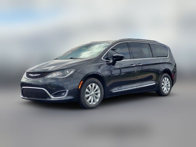 2018 Chrysler Pacifica Touring-L Plus