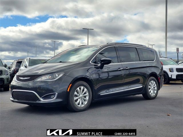 2018 Chrysler Pacifica Touring-L Plus