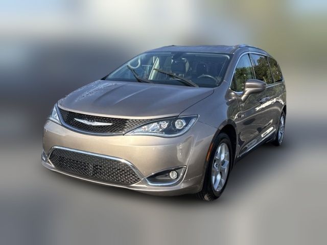 2018 Chrysler Pacifica Touring-L Plus