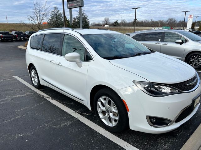 2018 Chrysler Pacifica Touring-L Plus