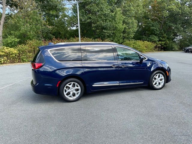 2018 Chrysler Pacifica Touring-L Plus