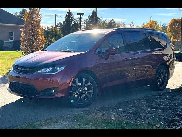 2018 Chrysler Pacifica Touring-L Plus