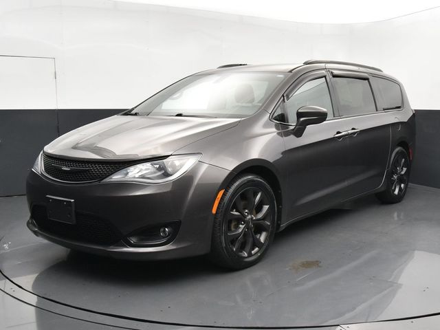 2018 Chrysler Pacifica Touring-L Plus