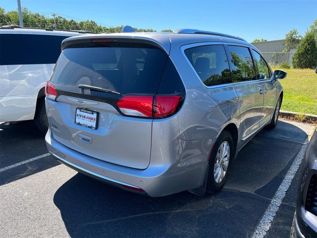 2018 Chrysler Pacifica Touring-L Plus