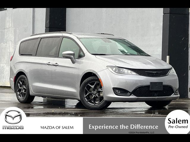 2018 Chrysler Pacifica Touring-L Plus