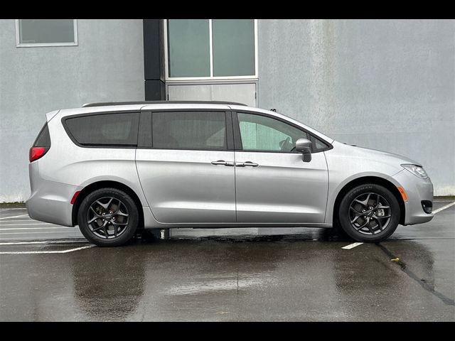 2018 Chrysler Pacifica Touring-L Plus