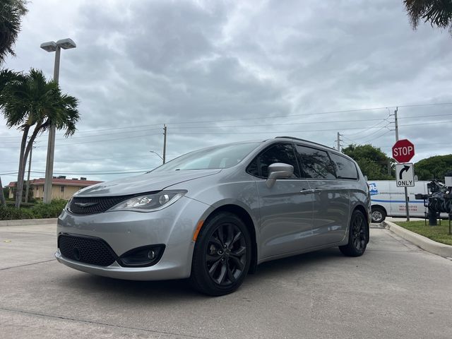 2018 Chrysler Pacifica Touring-L Plus