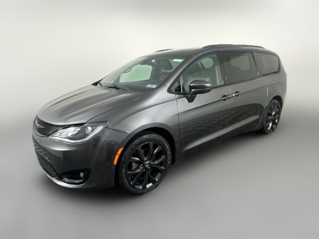 2018 Chrysler Pacifica Touring-L Plus