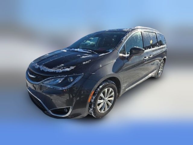 2018 Chrysler Pacifica Touring-L Plus