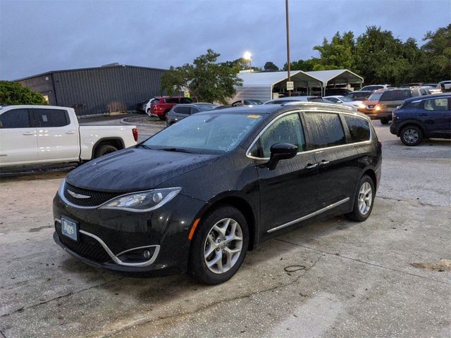 2018 Chrysler Pacifica Touring-L Plus