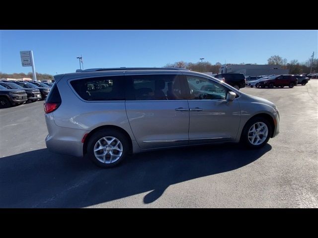 2018 Chrysler Pacifica Touring-L Plus