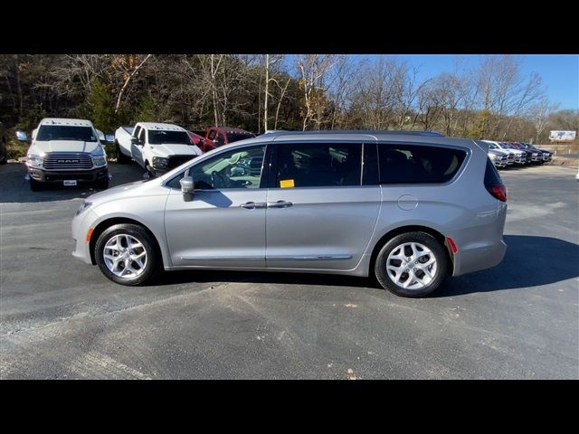 2018 Chrysler Pacifica Touring-L Plus