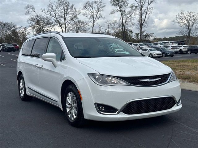 2018 Chrysler Pacifica Touring-L Plus