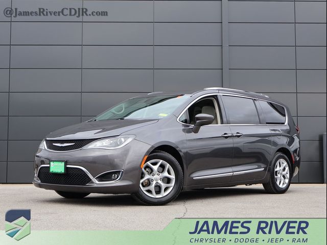 2018 Chrysler Pacifica Touring-L Plus