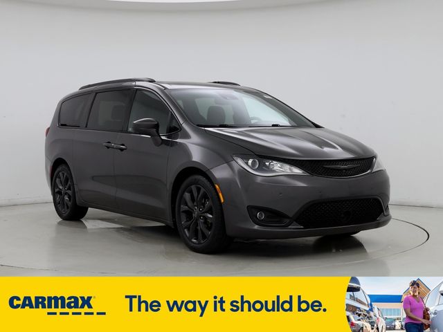 2018 Chrysler Pacifica Touring-L Plus