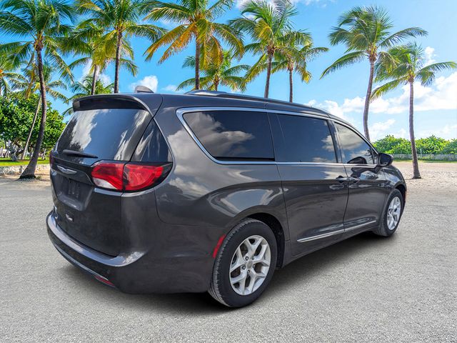 2018 Chrysler Pacifica Touring-L Plus