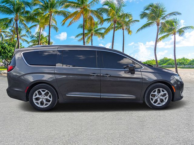 2018 Chrysler Pacifica Touring-L Plus