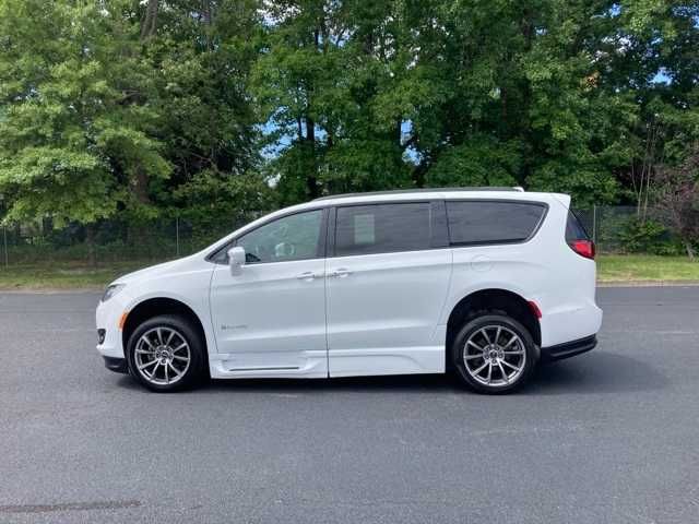 2018 Chrysler Pacifica Touring-L Plus