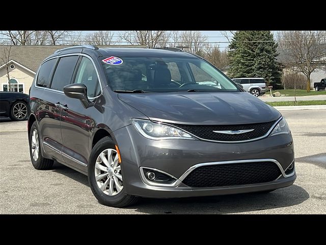 2018 Chrysler Pacifica Touring-L Plus