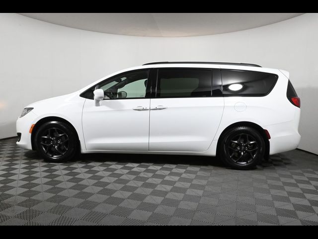 2018 Chrysler Pacifica Touring-L Plus