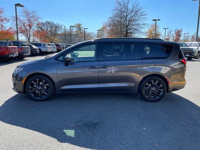 2018 Chrysler Pacifica Touring-L Plus