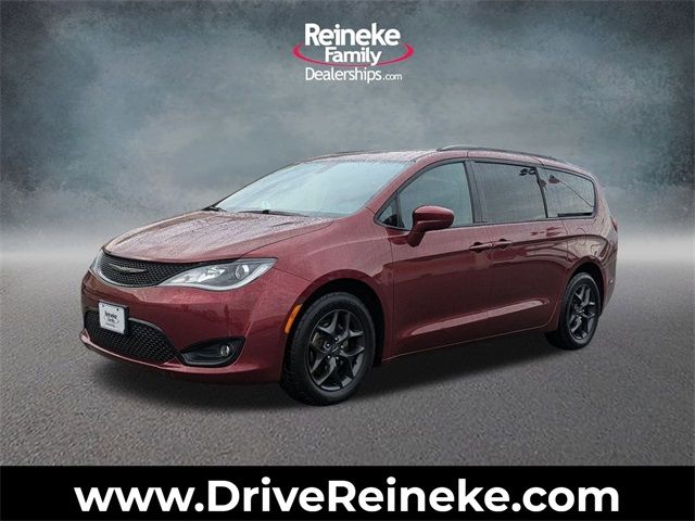 2018 Chrysler Pacifica Touring-L Plus