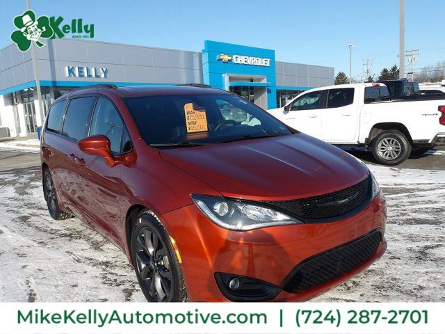 2018 Chrysler Pacifica Touring-L Plus