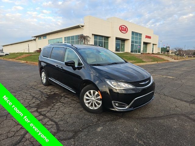 2018 Chrysler Pacifica Touring-L Plus