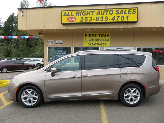 2018 Chrysler Pacifica Touring-L Plus