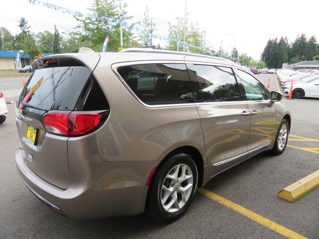 2018 Chrysler Pacifica Touring-L Plus