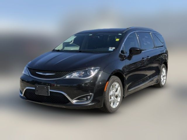 2018 Chrysler Pacifica Touring-L Plus