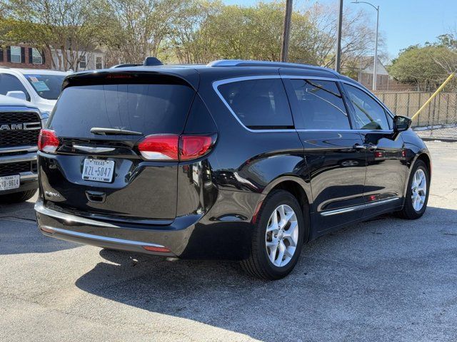 2018 Chrysler Pacifica Touring-L Plus