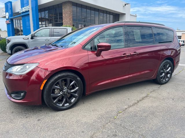 2018 Chrysler Pacifica Touring-L Plus