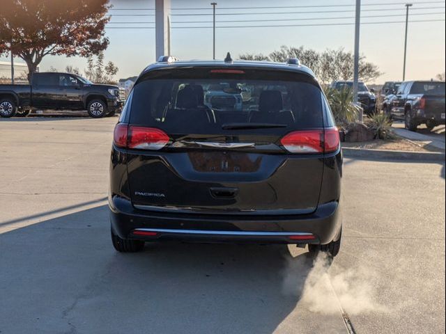 2018 Chrysler Pacifica Touring-L Plus