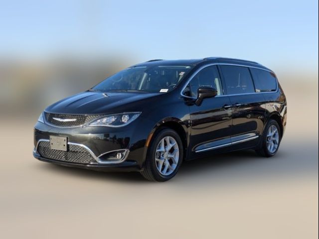 2018 Chrysler Pacifica Touring-L Plus