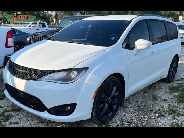 2018 Chrysler Pacifica Touring-L Plus