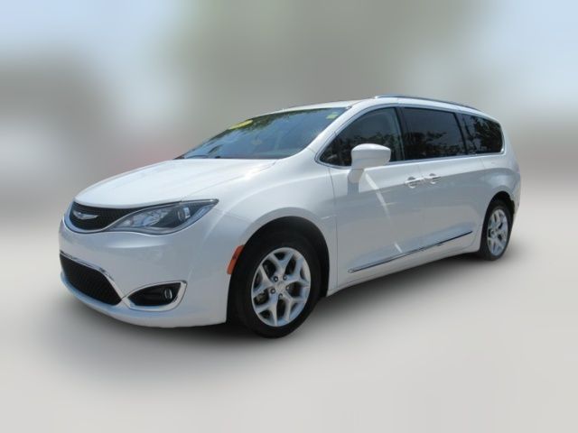 2018 Chrysler Pacifica Touring-L Plus