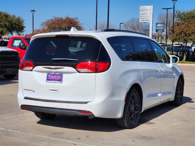 2018 Chrysler Pacifica Touring-L Plus