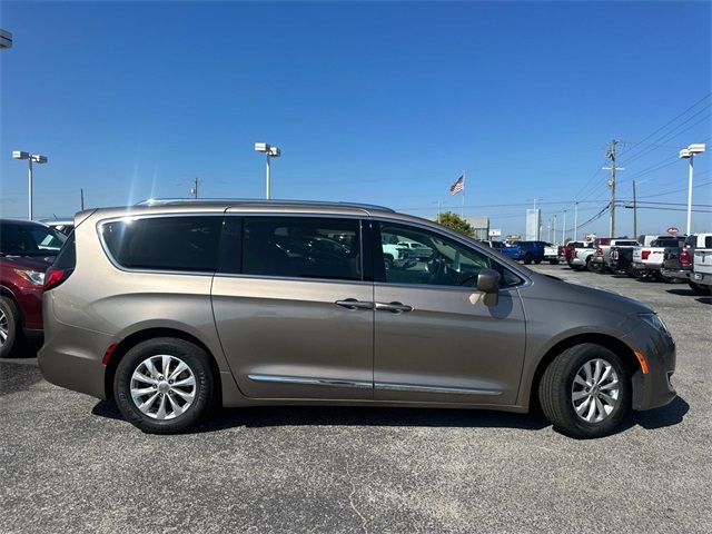 2018 Chrysler Pacifica Touring-L Plus