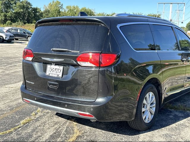 2018 Chrysler Pacifica Touring-L Plus